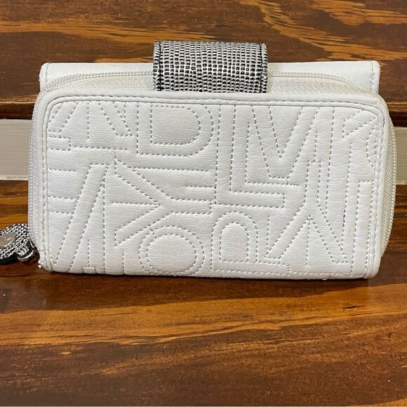 Playboy Quilted Stitched Logo Letters Wallet White With Silver Hardware Detail - Picture 4 of 15